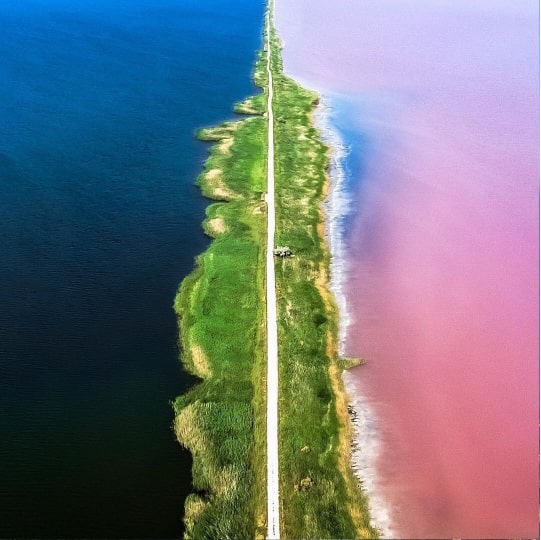 Евпатория: розовое озеро